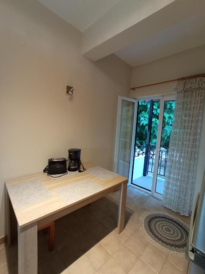 Litheri-Studios&Apartment Палеокастрица Екстериор снимка